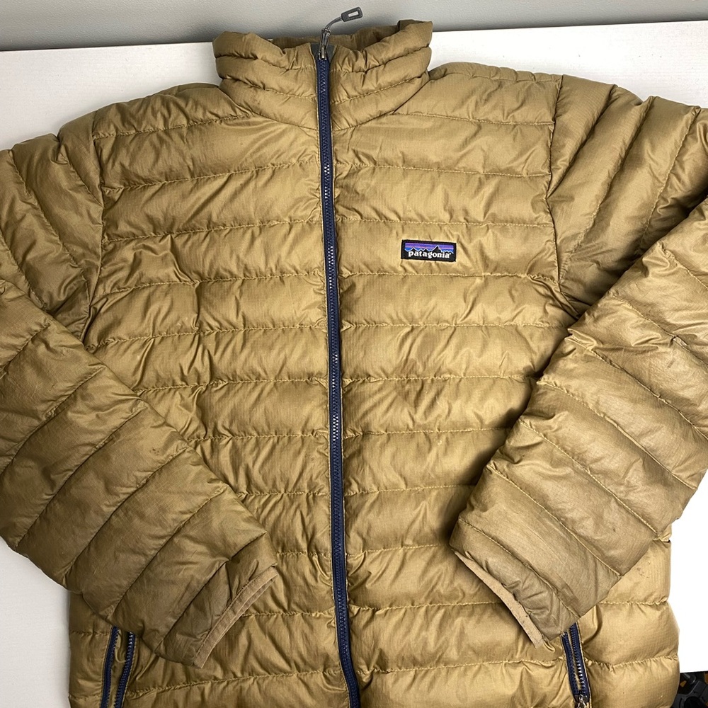 Patagonia Down Sweater Tan